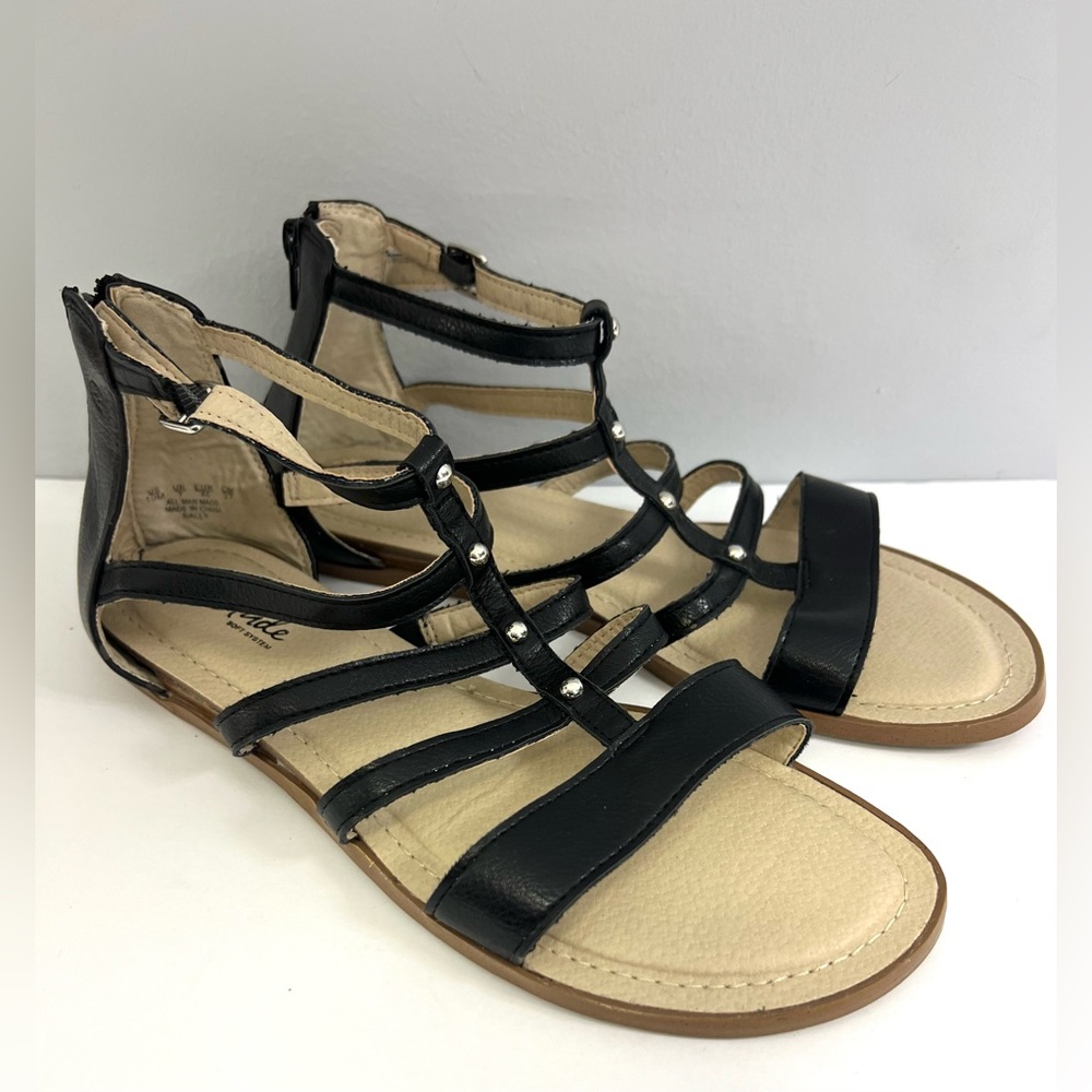 Life Stride, Size:10M, Gladiator style, zipper heel, Pre-Owned